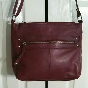 Leather burgundy shoulder bag